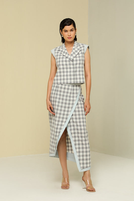 GREY & WHITE CHECK JACKET