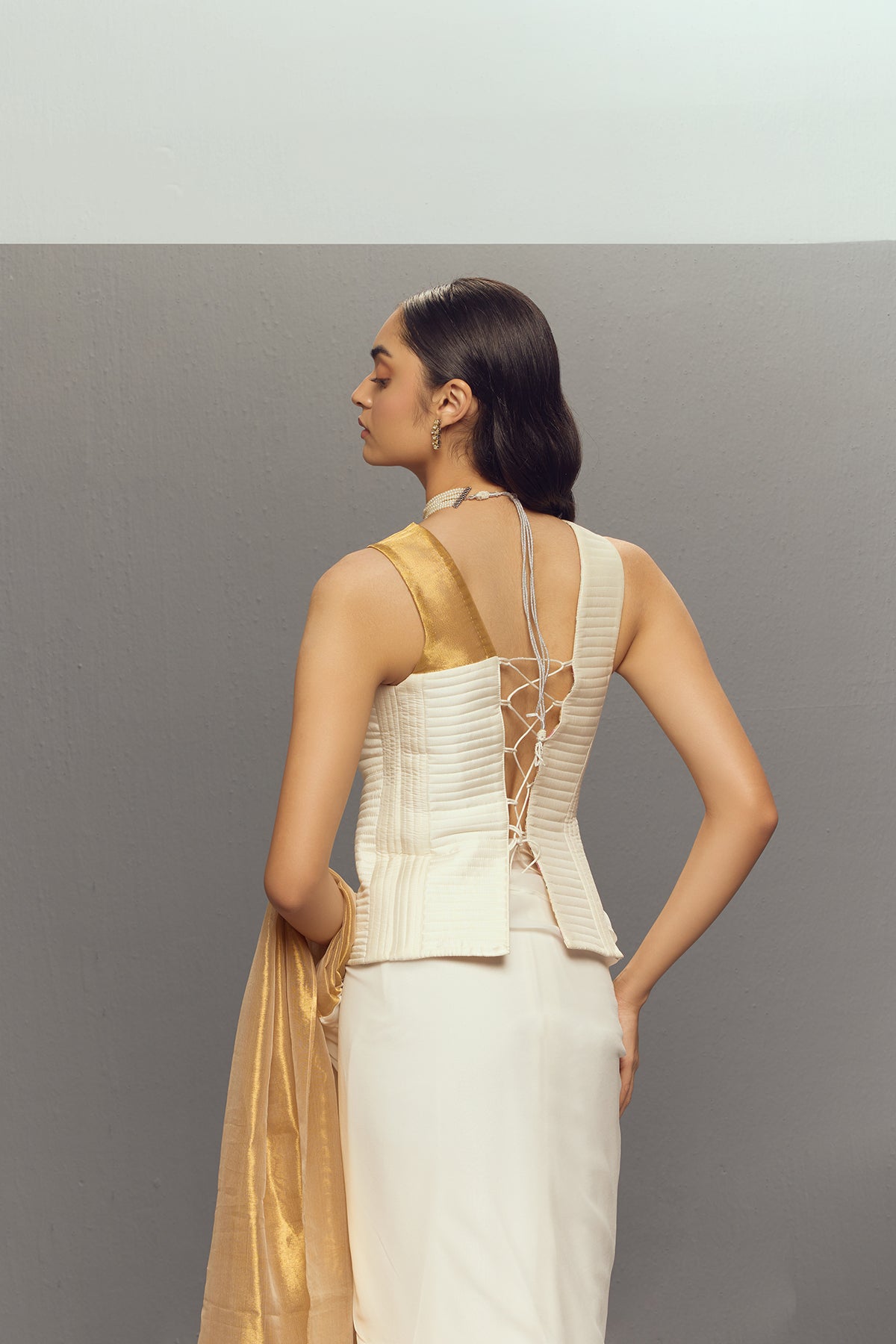 RIPPLE WHITE QUILTED CORSET TOP