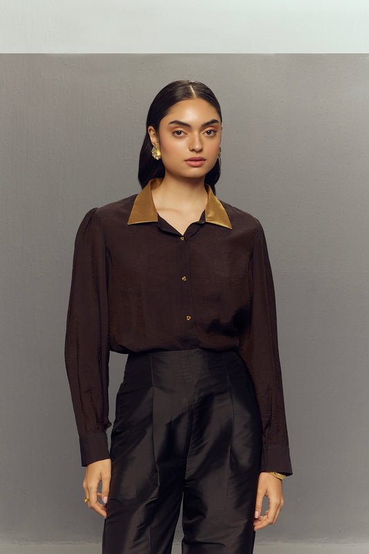 CLASSIC BLACK TOP WITH GOLD COLLAR & PANTS