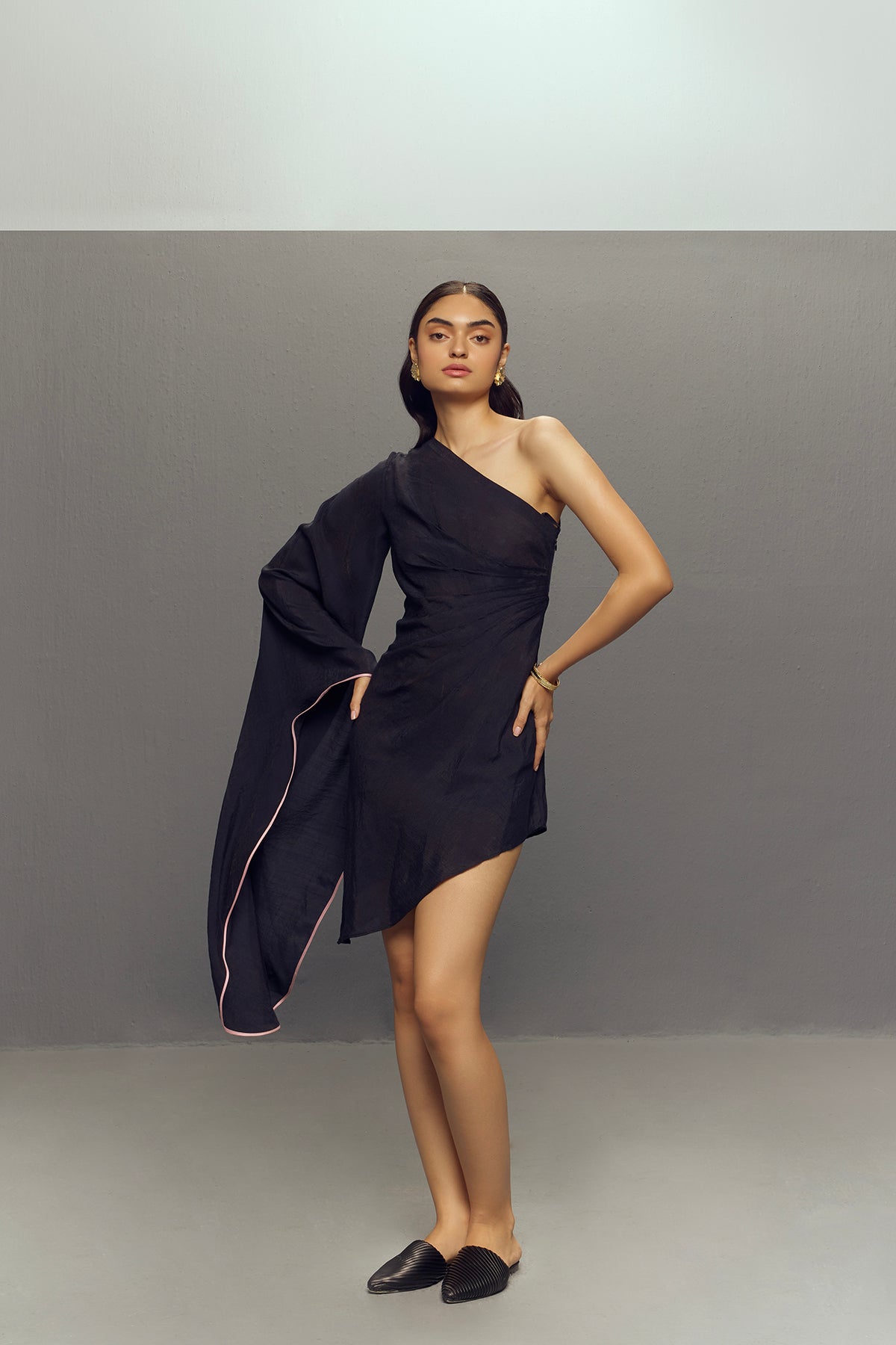 BLACK CREPE LINEN BUTTERFLY DRESS