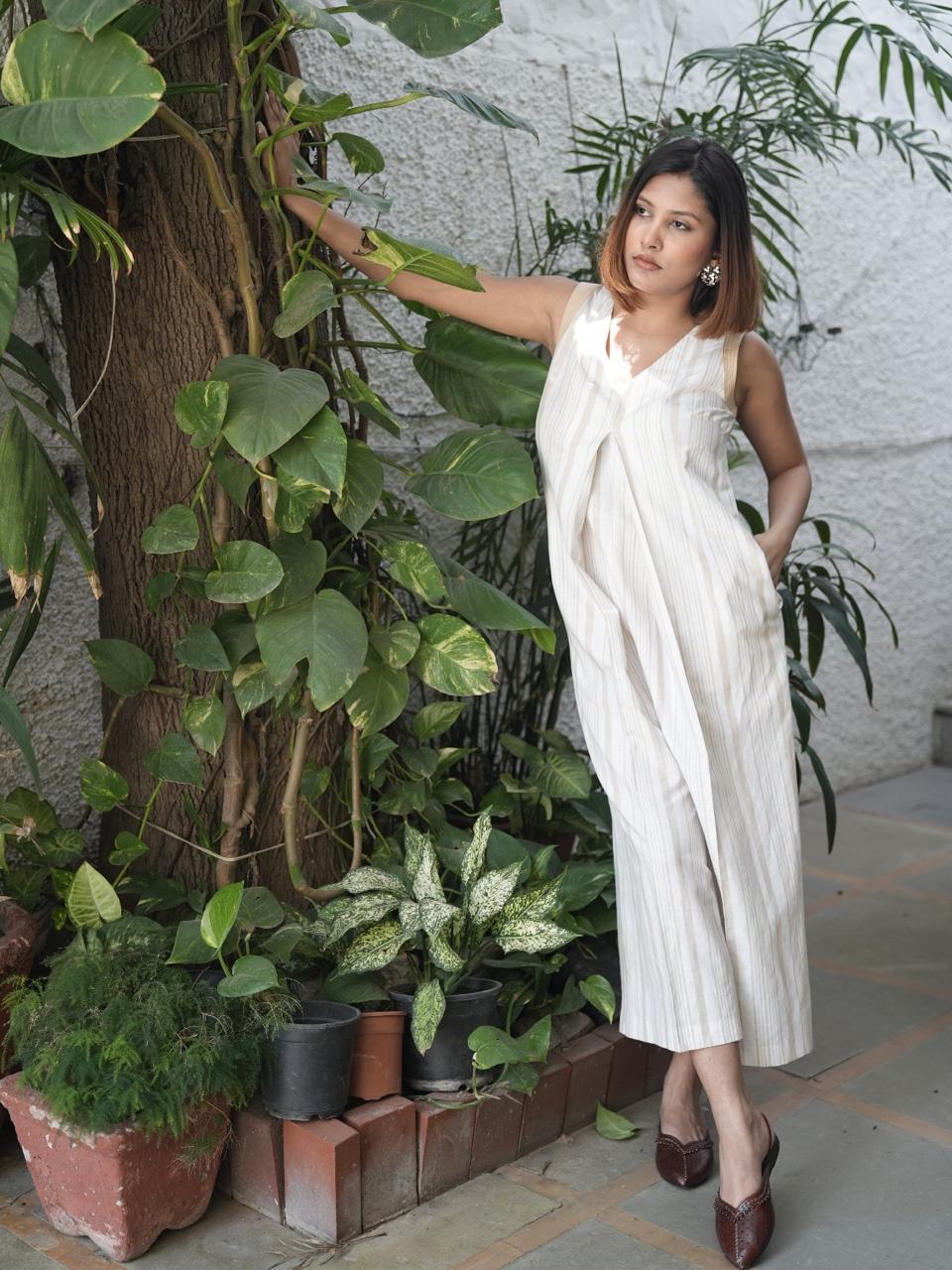 WHITE FLARE JUMPSUIT