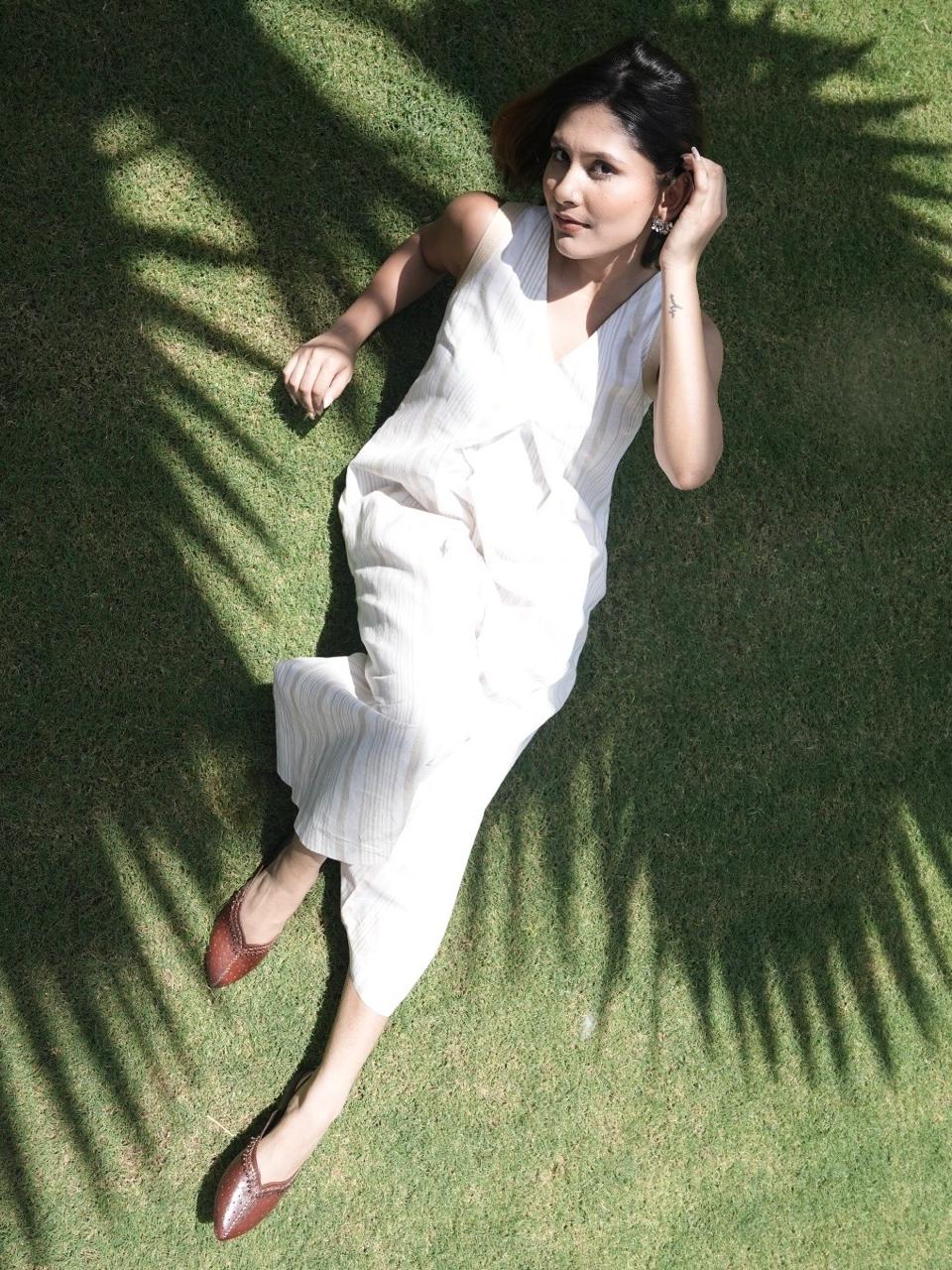 WHITE FLARE JUMPSUIT