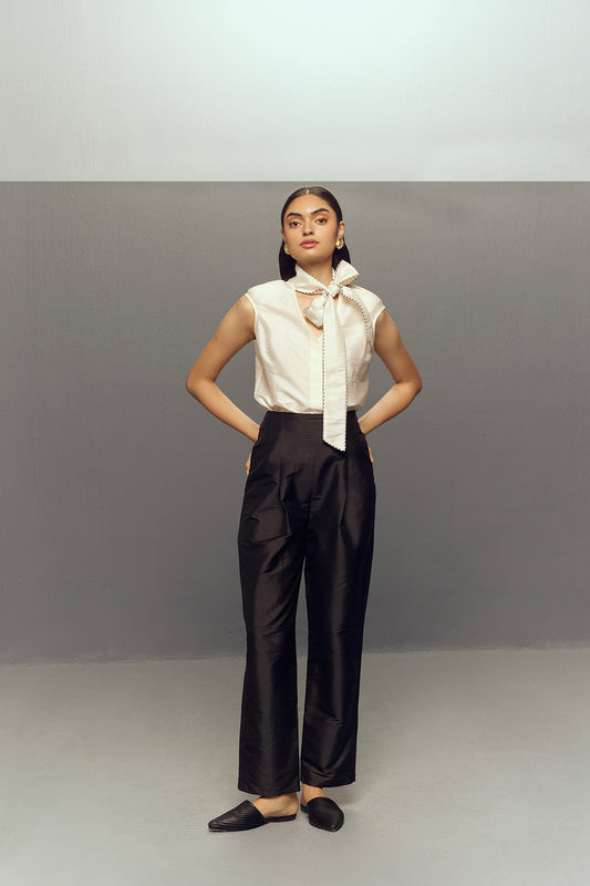 BLACK PANTS